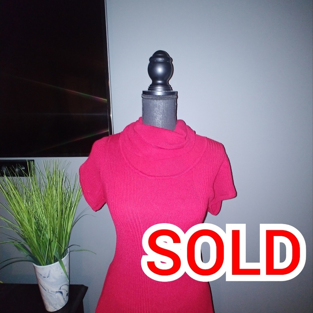 RESERVED ---- LONG RED SWEATER- XL